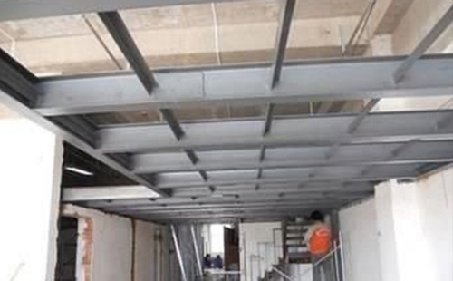 钢结构同仁钢结构隔层如何做才性价比更高